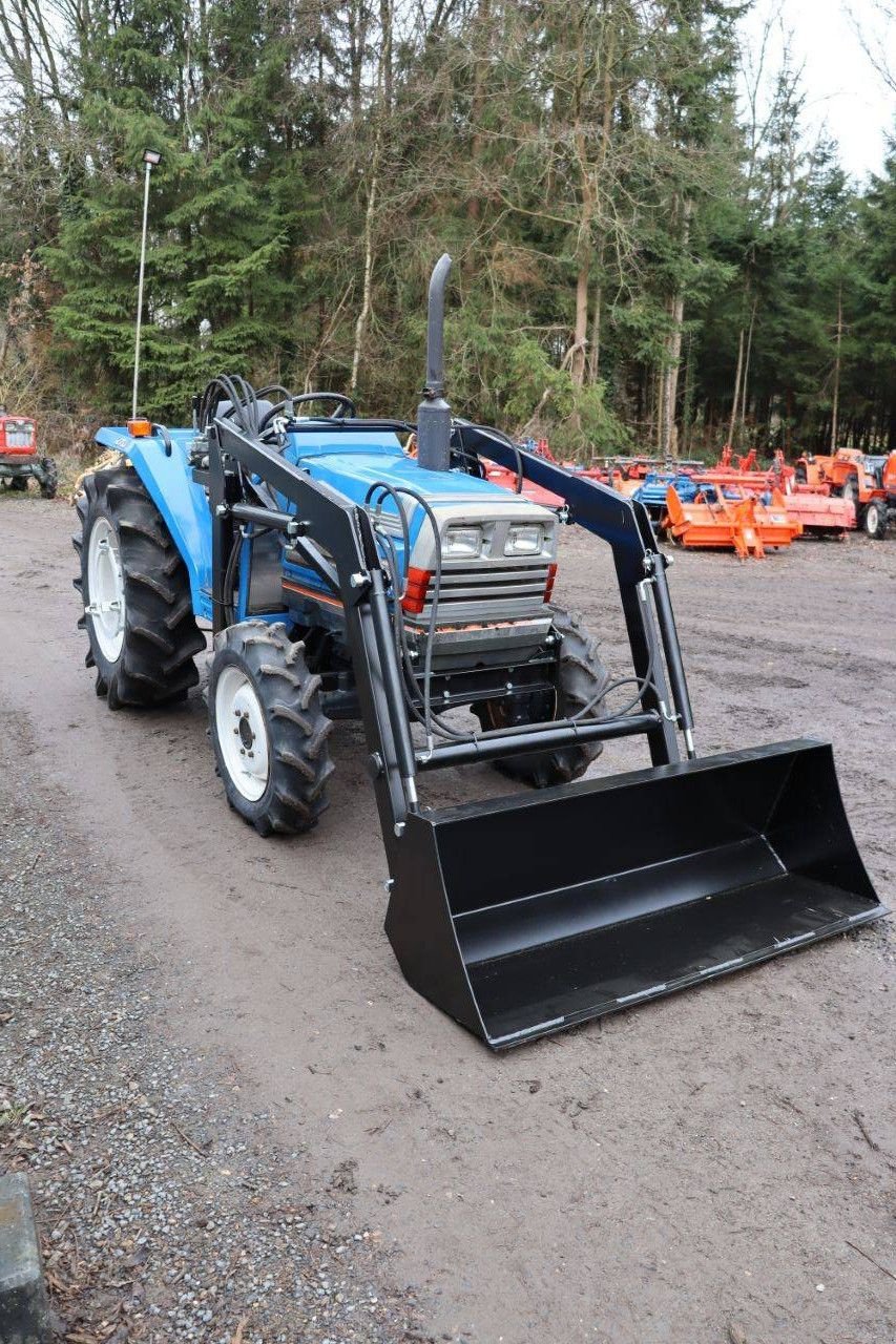 Traktor типа Iseki TA270F, Gebrauchtmaschine в Antwerpen (Фотография 10)