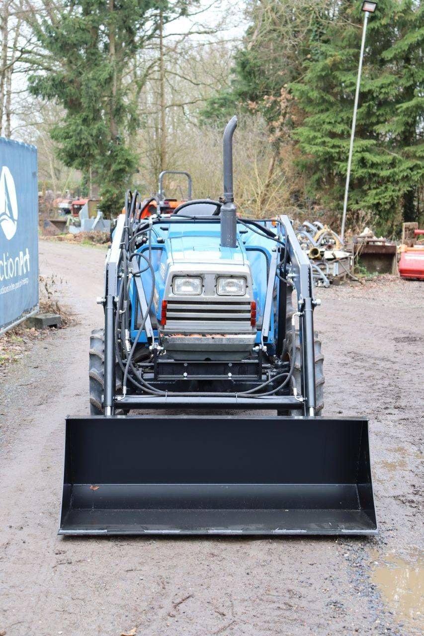 Traktor типа Iseki TA270F, Gebrauchtmaschine в Antwerpen (Фотография 7)