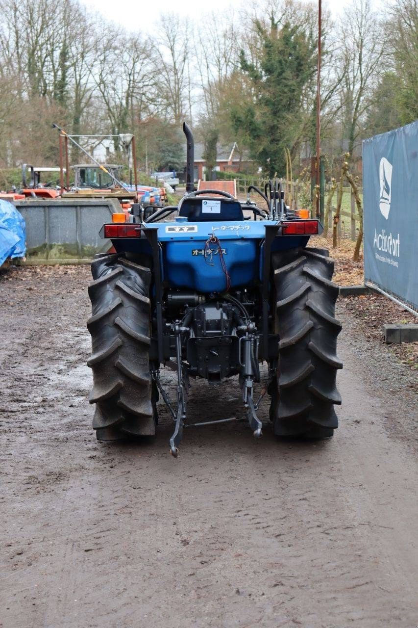 Traktor типа Iseki TA270F, Gebrauchtmaschine в Antwerpen (Фотография 5)