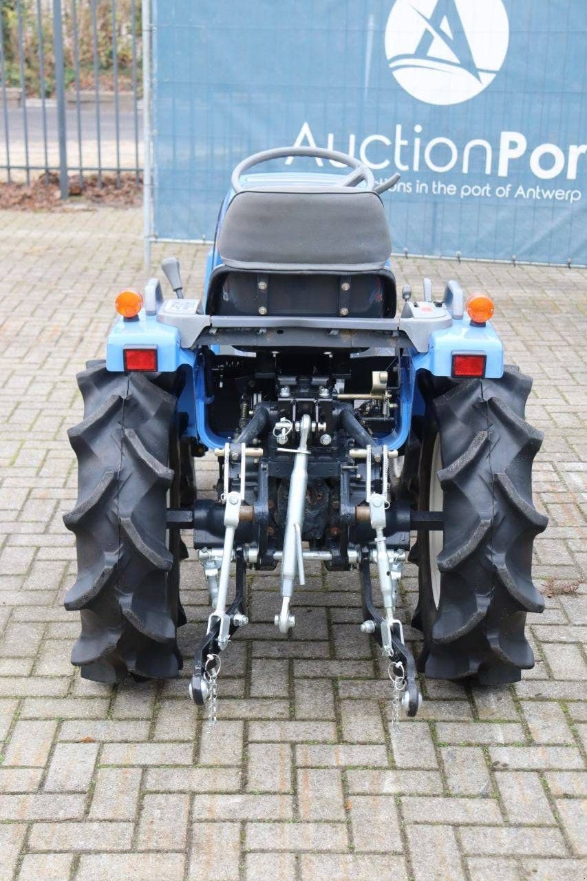 Traktor типа Iseki TF5F, Gebrauchtmaschine в Antwerpen (Фотография 5)