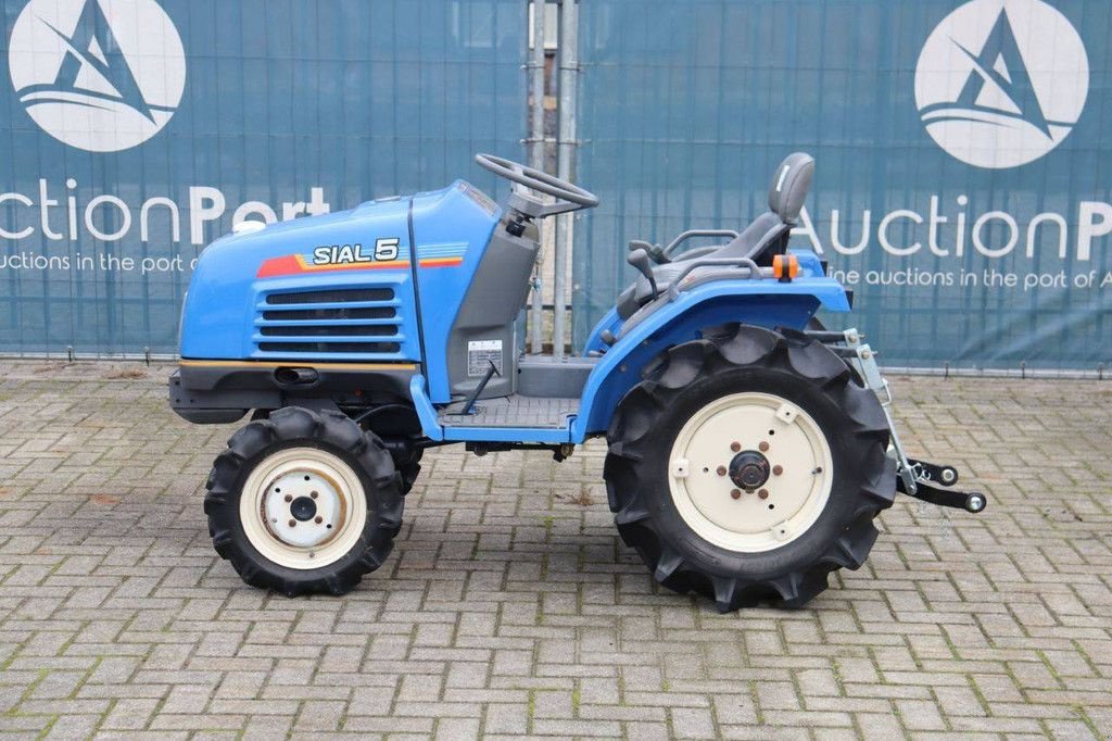 Traktor типа Iseki TF5F, Gebrauchtmaschine в Antwerpen (Фотография 2)