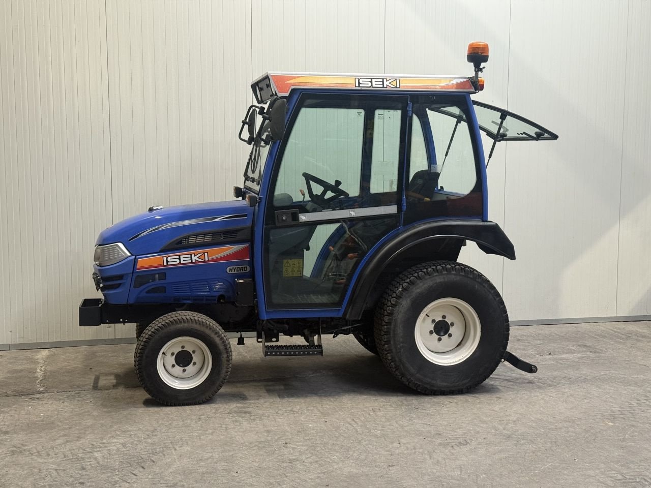 Traktor van het type Iseki Th4295, Gebrauchtmaschine in Wadenoijen (Foto 2)