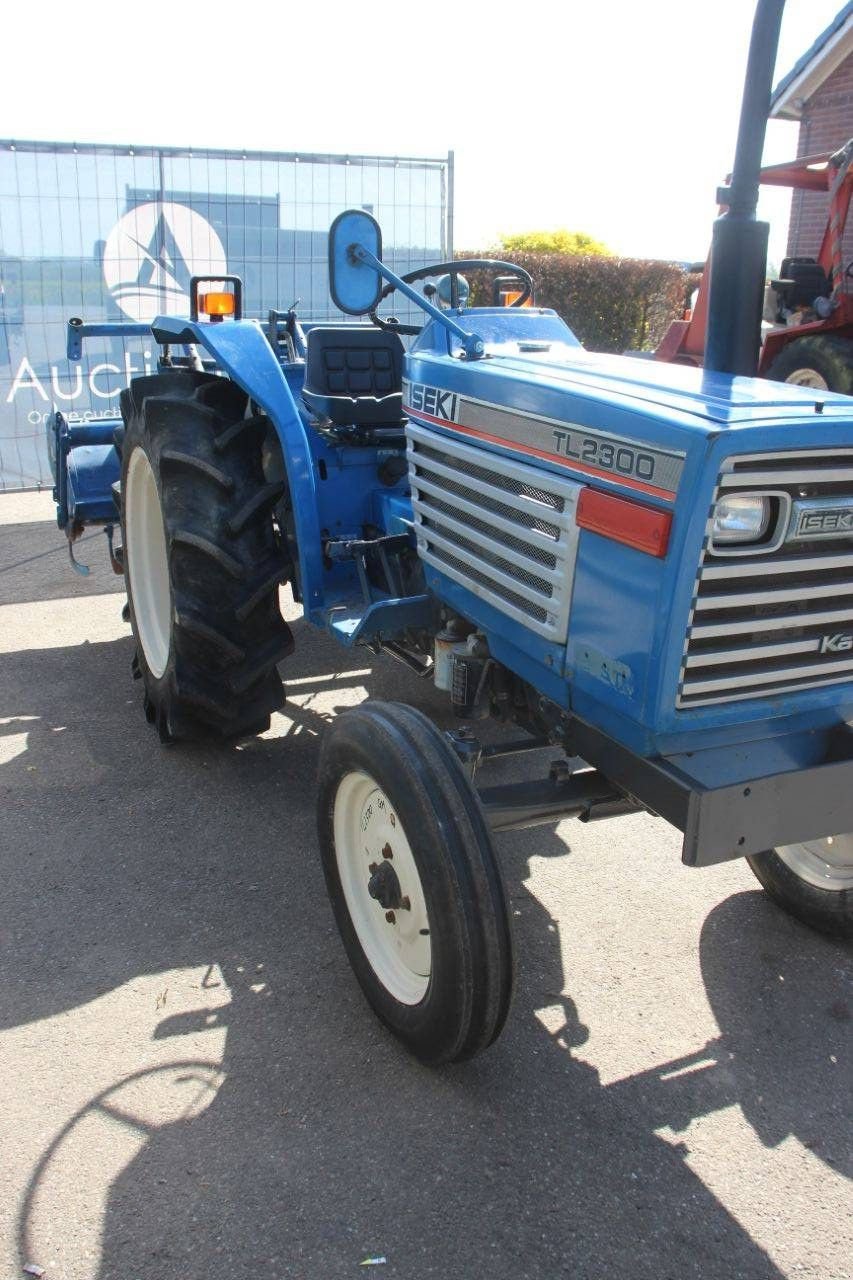 Traktor от тип Iseki TL2300, Gebrauchtmaschine в Antwerpen (Снимка 7)