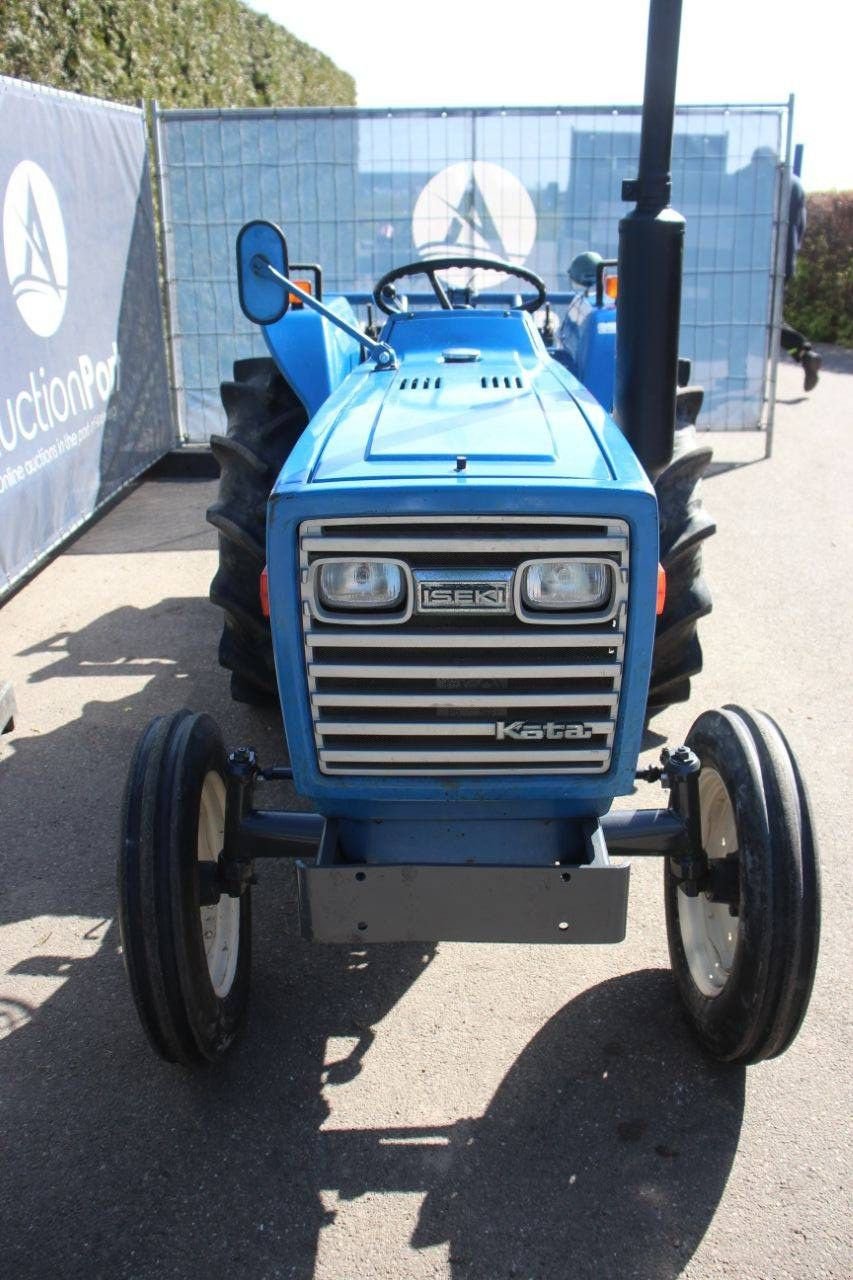 Traktor от тип Iseki TL2300, Gebrauchtmaschine в Antwerpen (Снимка 8)