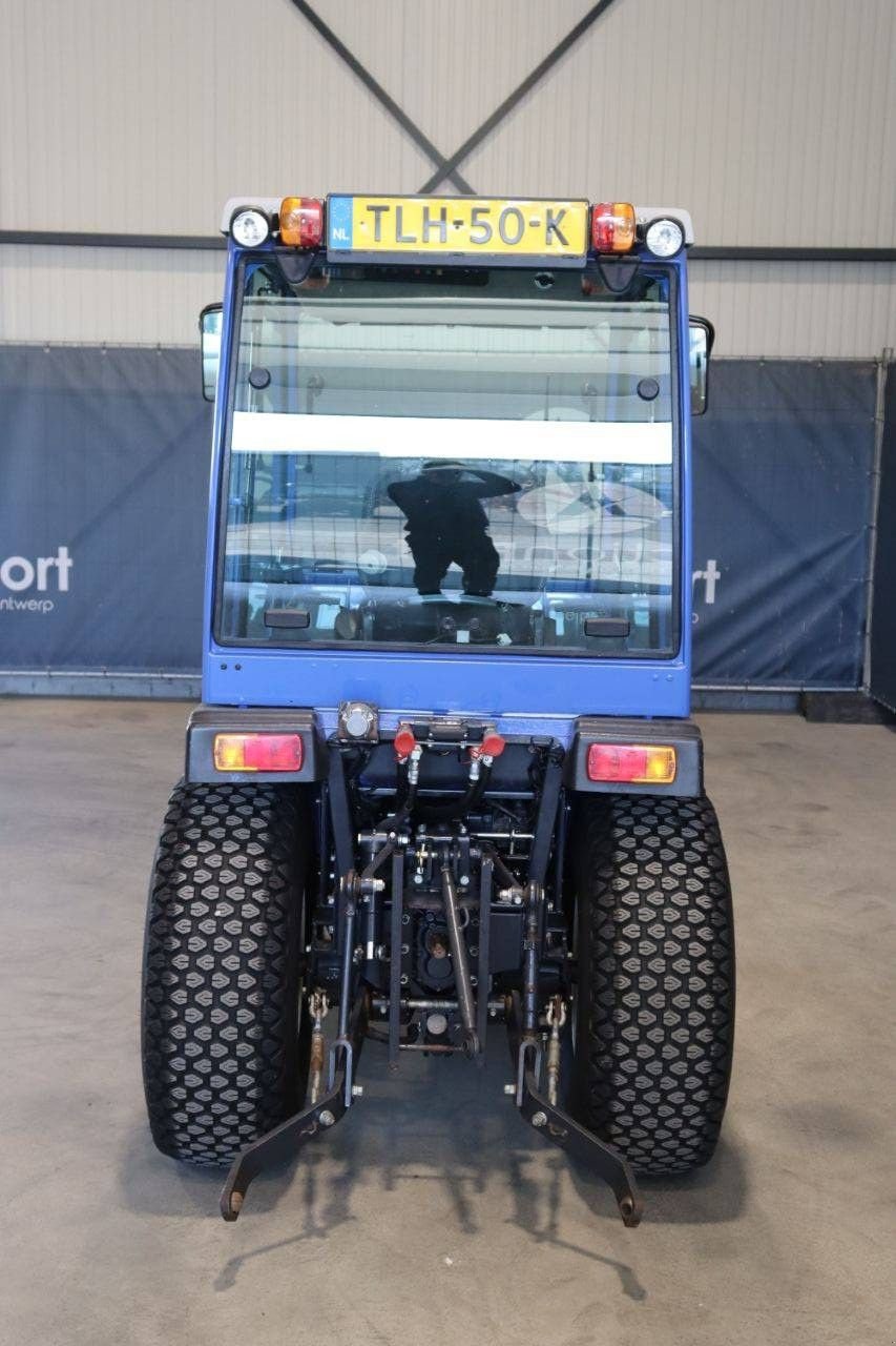 Traktor от тип Iseki TM 3267, Gebrauchtmaschine в Antwerpen (Снимка 5)