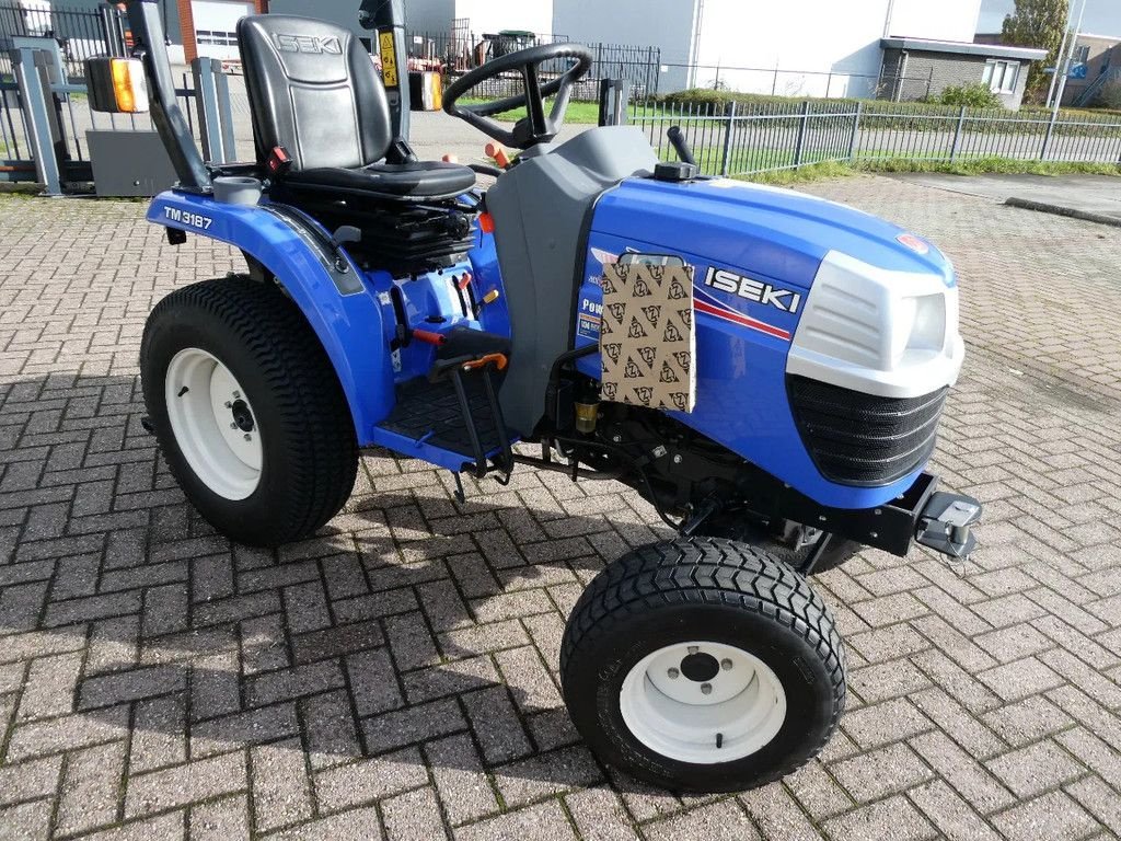 Traktor van het type Iseki TM3187 4wd / 00109 Draaiuren / Gazonbanden, Gebrauchtmaschine in Swifterband (Foto 2)