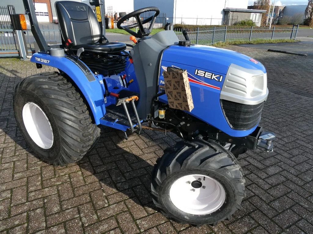 Traktor des Typs Iseki TM3187 4wd / 0075 Draaiuren / Special Edition, Gebrauchtmaschine in Swifterband (Bild 2)