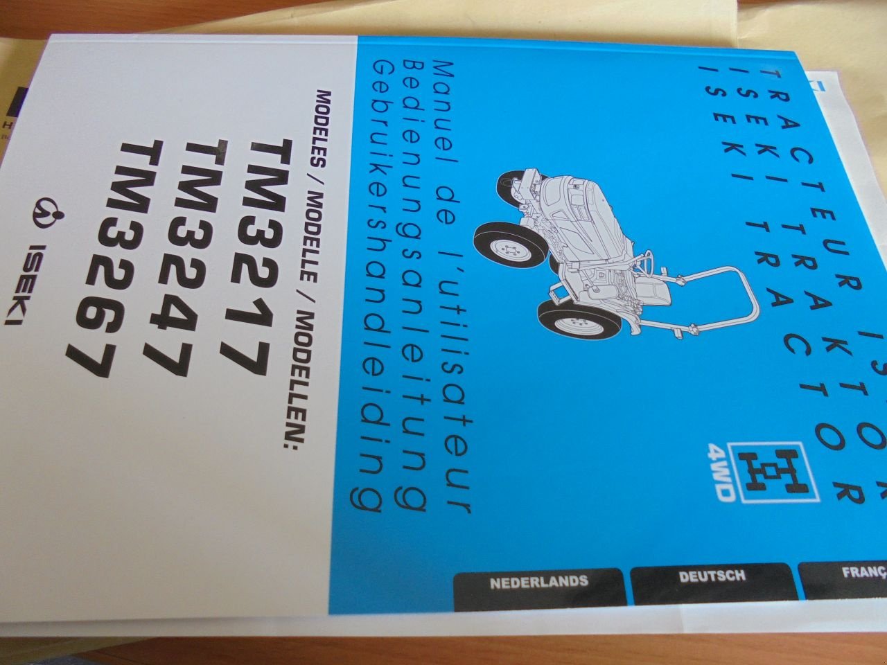 Traktor des Typs Iseki TM3217, Neumaschine in Hedel (Bild 3)