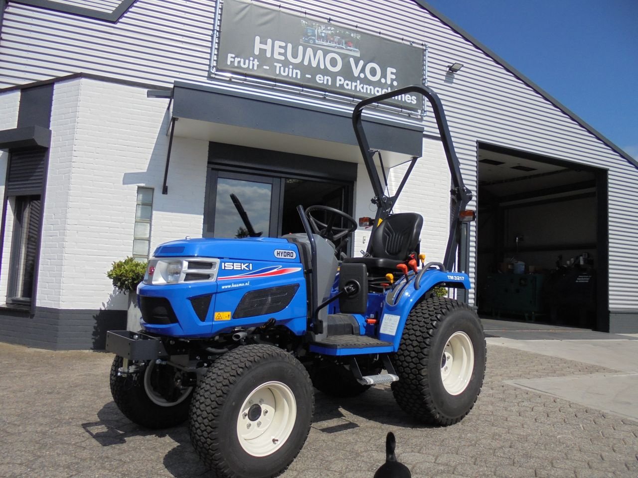 Traktor des Typs Iseki TM3217, Neumaschine in Hedel (Bild 1)