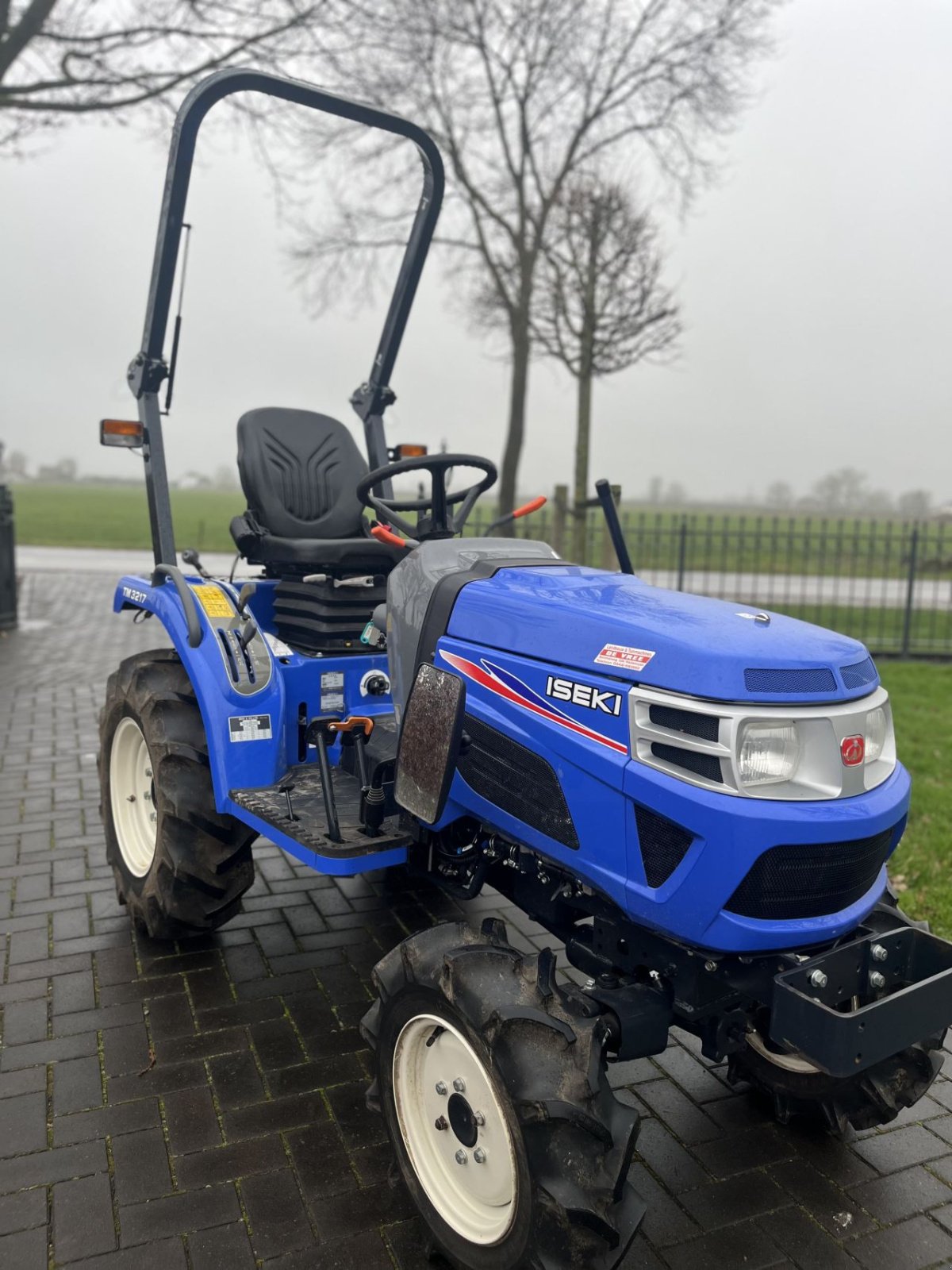 Traktor типа Iseki Tm3217, Gebrauchtmaschine в Wadenoijen (Фотография 4)