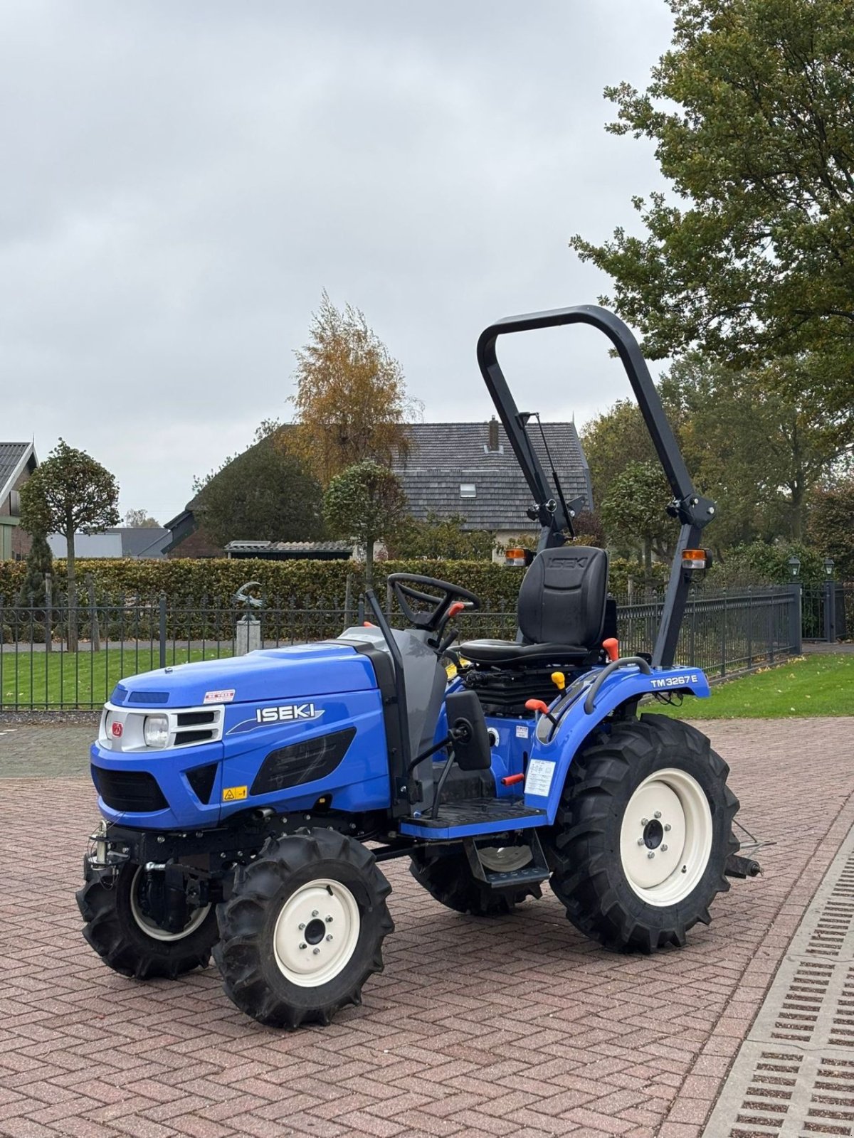 Traktor of the type Iseki Tm3267e, Gebrauchtmaschine in Wadenoijen (Picture 3)