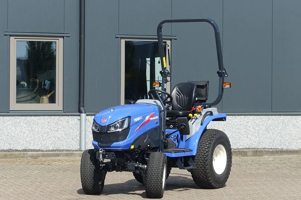 Traktor des Typs Iseki TM4230 4wd HST / 0001 Draaiuren / Nieuw, Nieuw, Nieuw, Gebrauchtmaschine in Swifterband (Bild 1)