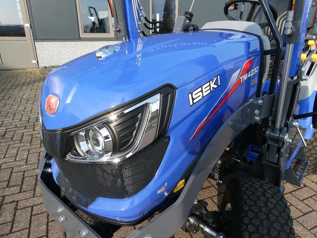 Traktor типа Iseki TM4230 4wd HST / 0001 Draaiuren / Voorlader, Gebrauchtmaschine в Swifterband (Фотография 7)