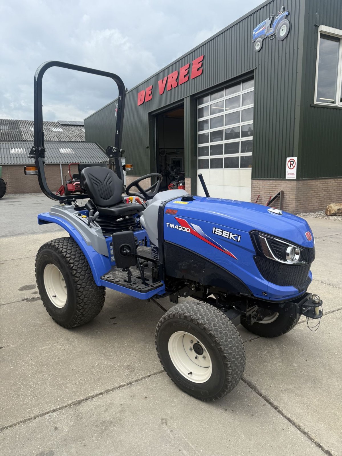 Traktor типа Iseki Tm4230, Gebrauchtmaschine в Wadenoijen (Фотография 2)