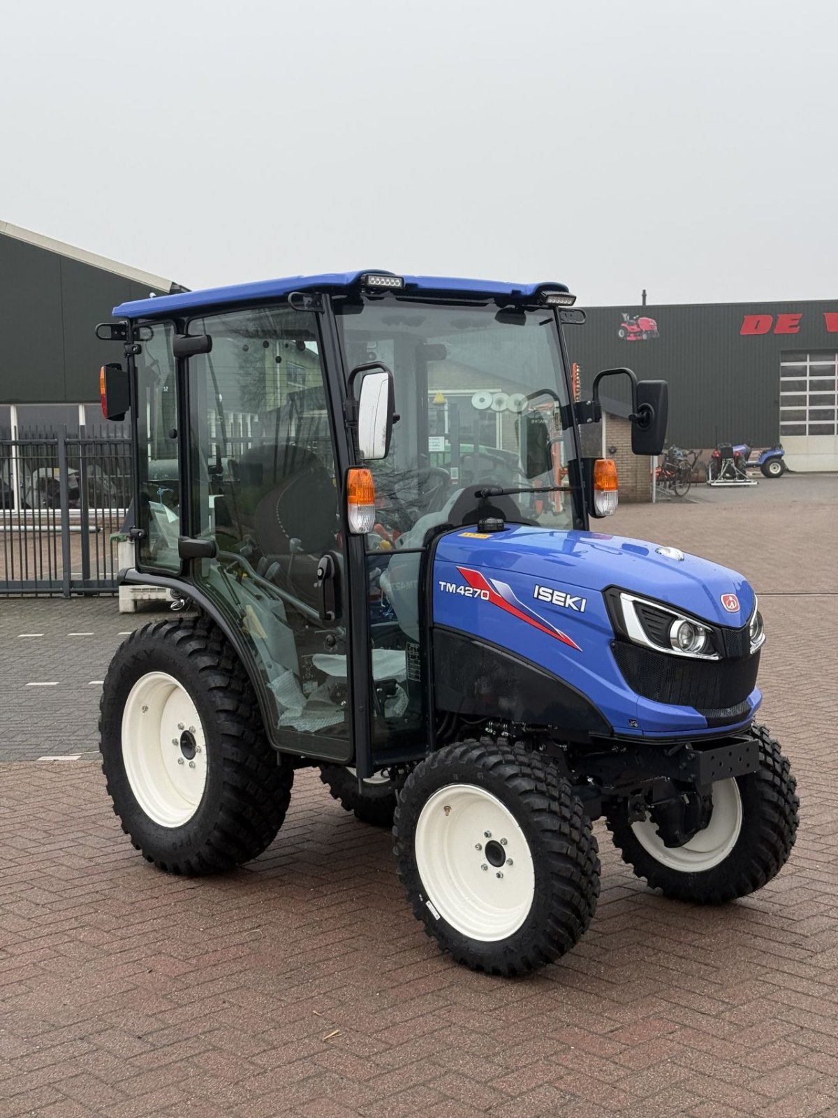 Traktor типа Iseki Tm4270, Gebrauchtmaschine в Wadenoijen (Фотография 2)