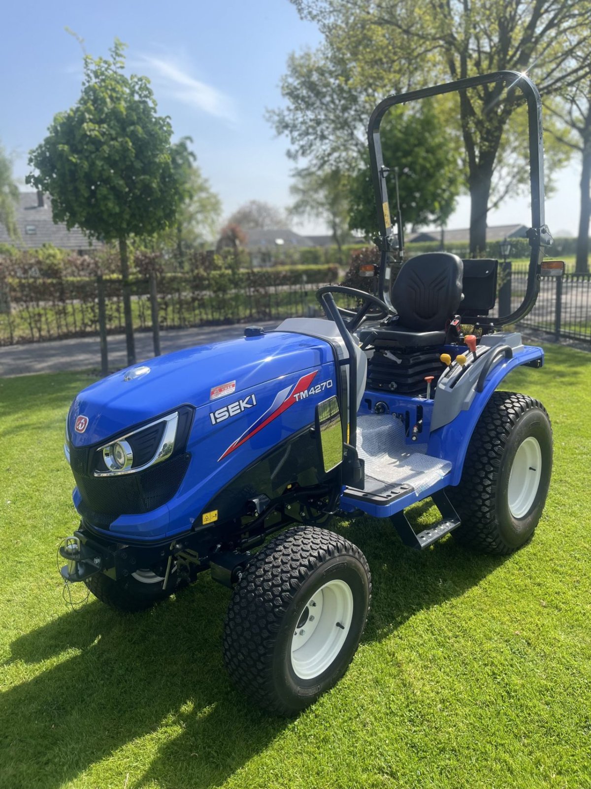 Traktor typu Iseki Tm4270, Gebrauchtmaschine w Wadenoijen (Zdjęcie 1)