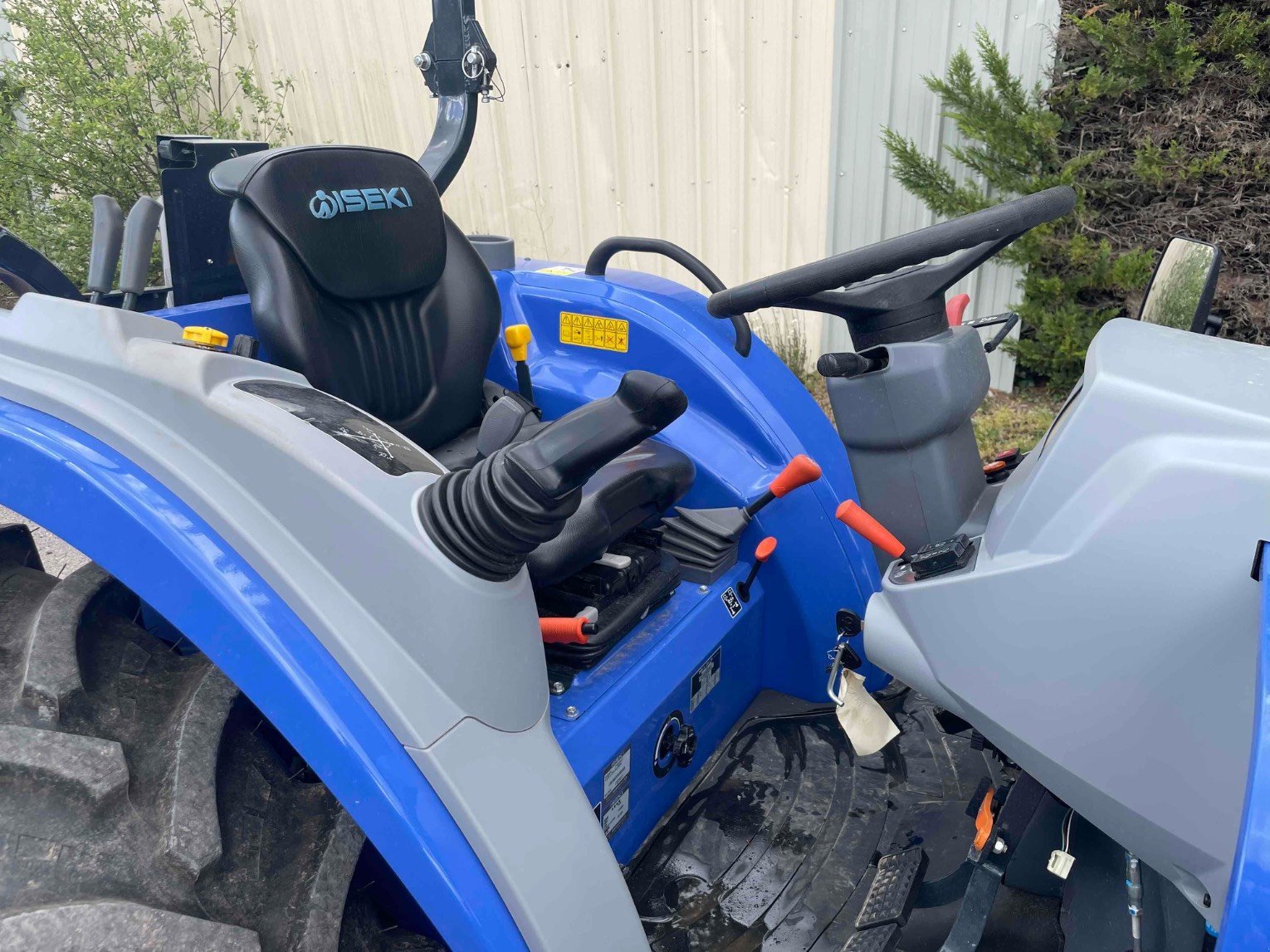 Traktor del tipo Iseki Tracteur agricole TG6687 Iseki, Gebrauchtmaschine en SAINT CLAIR SUR ELLE (Imagen 11)