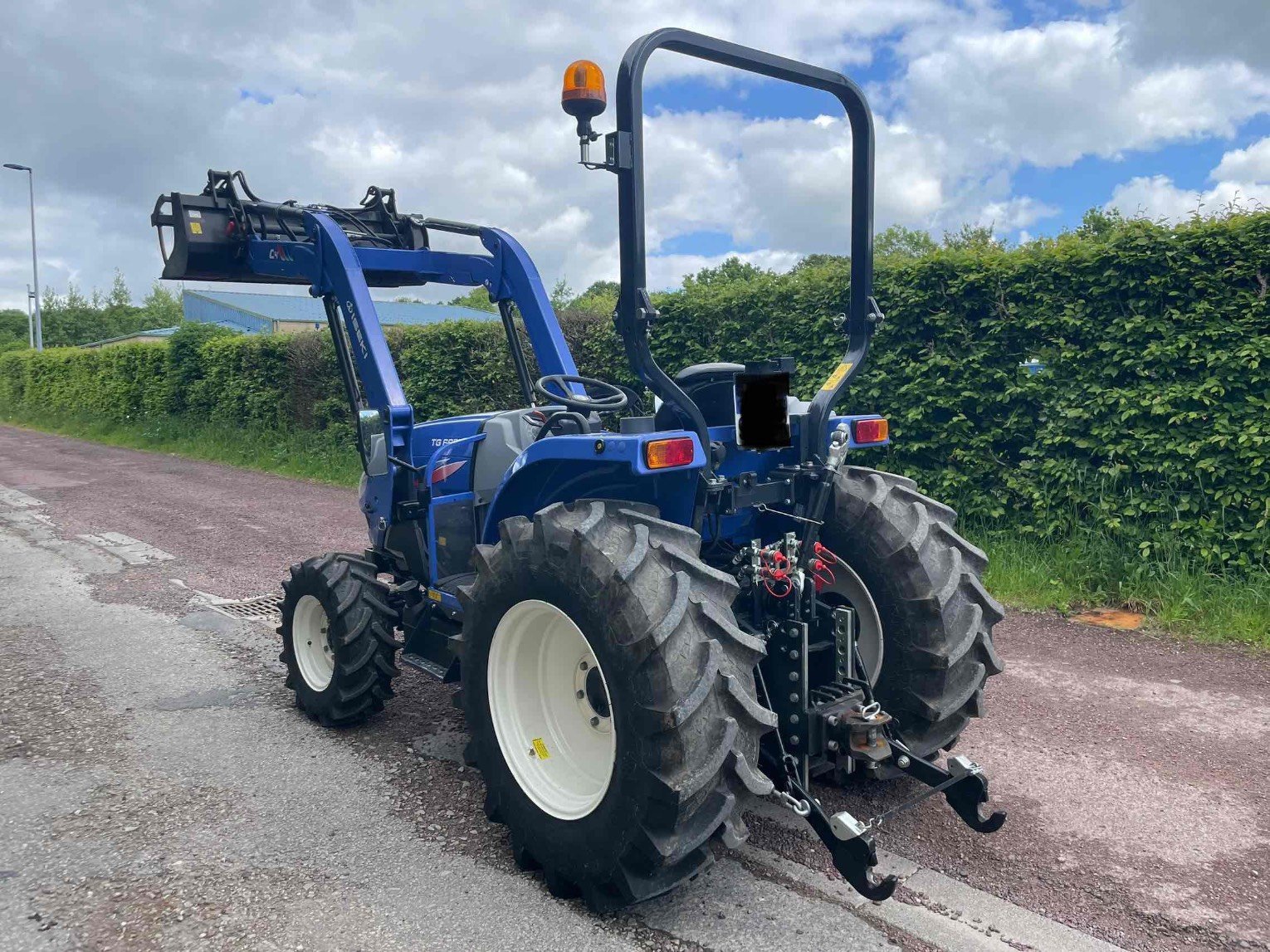 Traktor del tipo Iseki Tracteur agricole TG6687 Iseki, Gebrauchtmaschine en SAINT CLAIR SUR ELLE (Imagen 5)