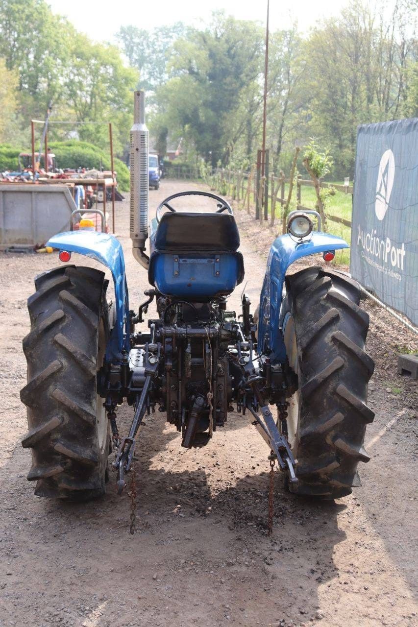 Traktor типа Iseki TS2510, Gebrauchtmaschine в Antwerpen (Фотография 5)