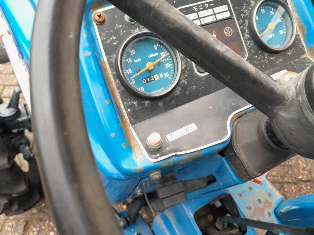 Traktor типа Iseki TU 2100 F minitrekker 24PK, Gebrauchtmaschine в Ederveen (Фотография 7)