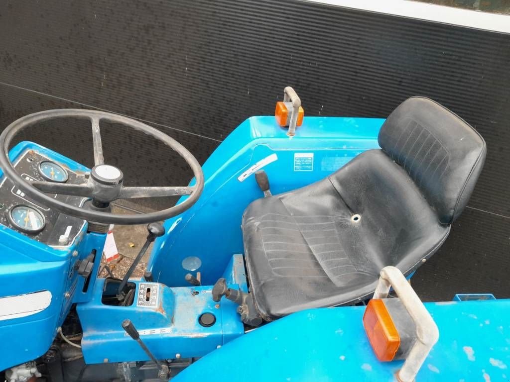 Traktor типа Iseki TU 2100 F minitrekker 24PK, Gebrauchtmaschine в Ederveen (Фотография 5)