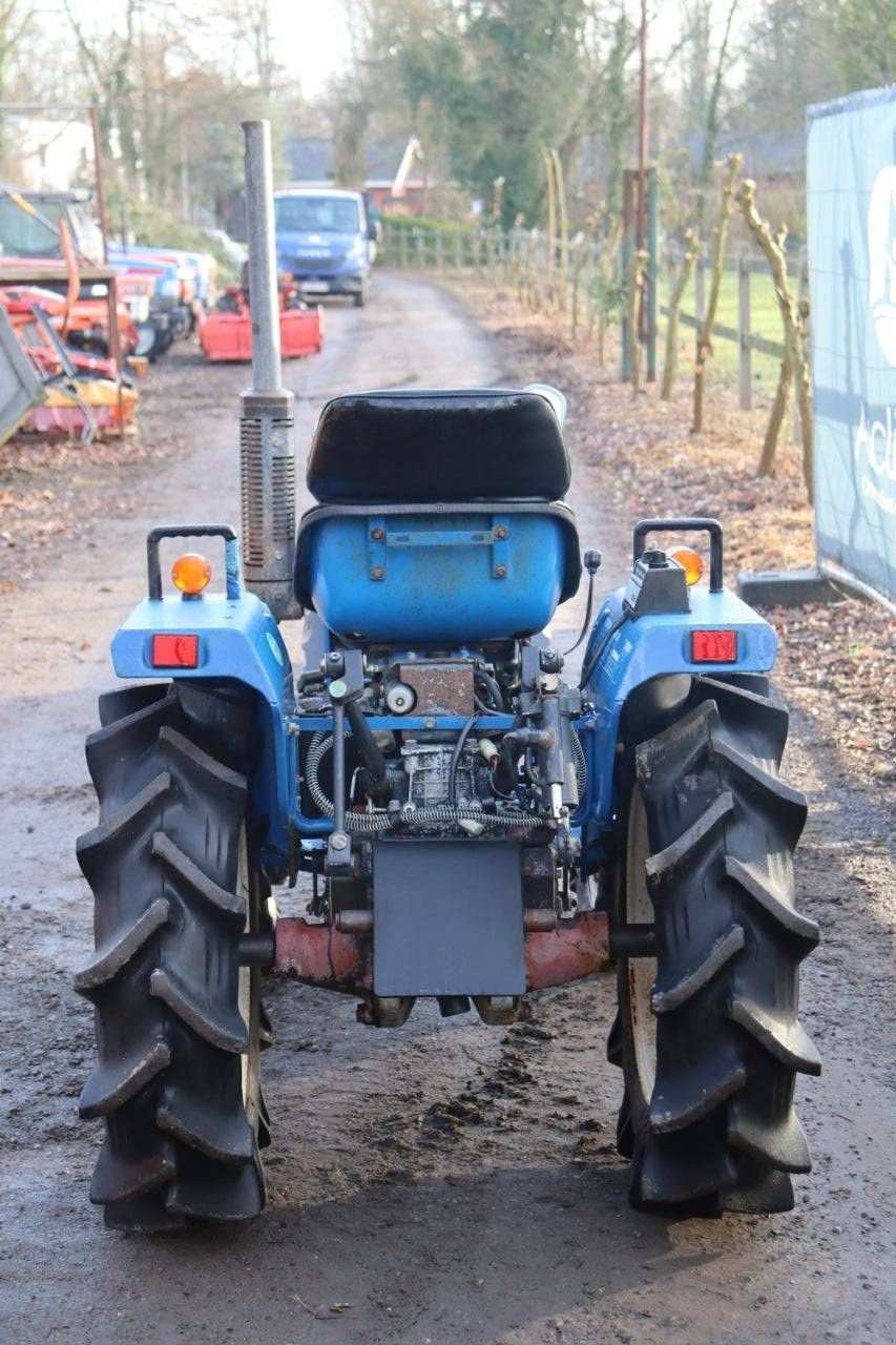 Traktor типа Iseki TU1600, Gebrauchtmaschine в Antwerpen (Фотография 5)