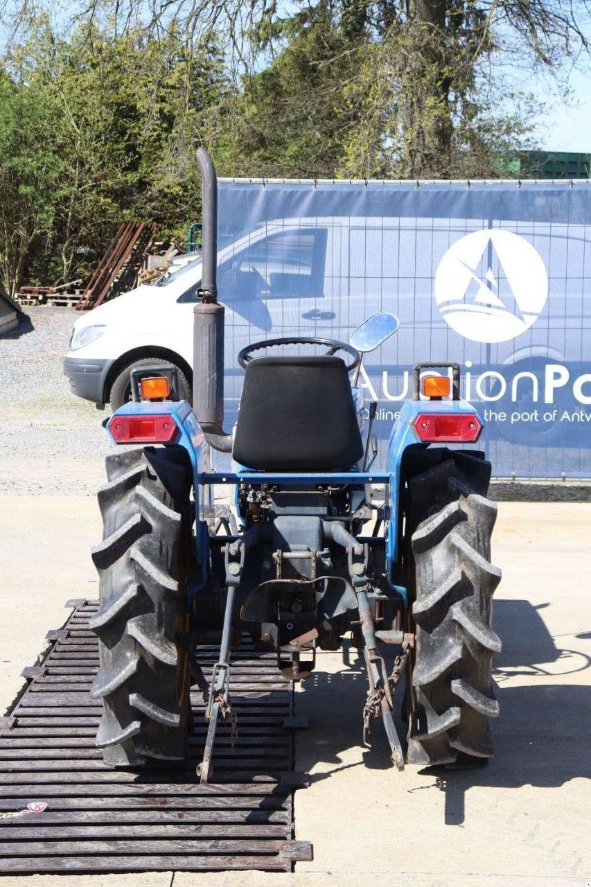Traktor типа Iseki TU1700, Gebrauchtmaschine в Antwerpen (Фотография 5)