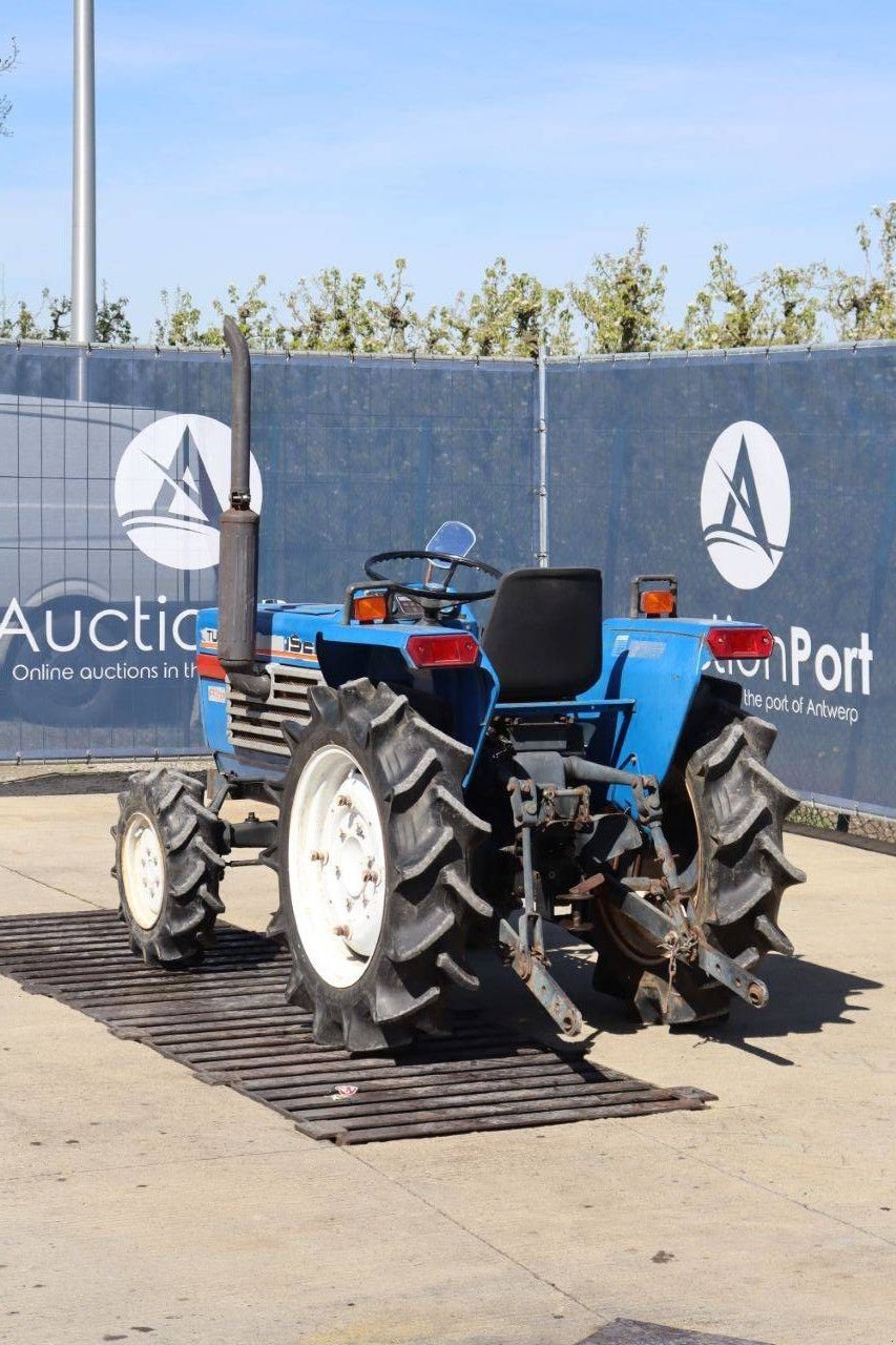 Traktor типа Iseki TU1700, Gebrauchtmaschine в Antwerpen (Фотография 4)
