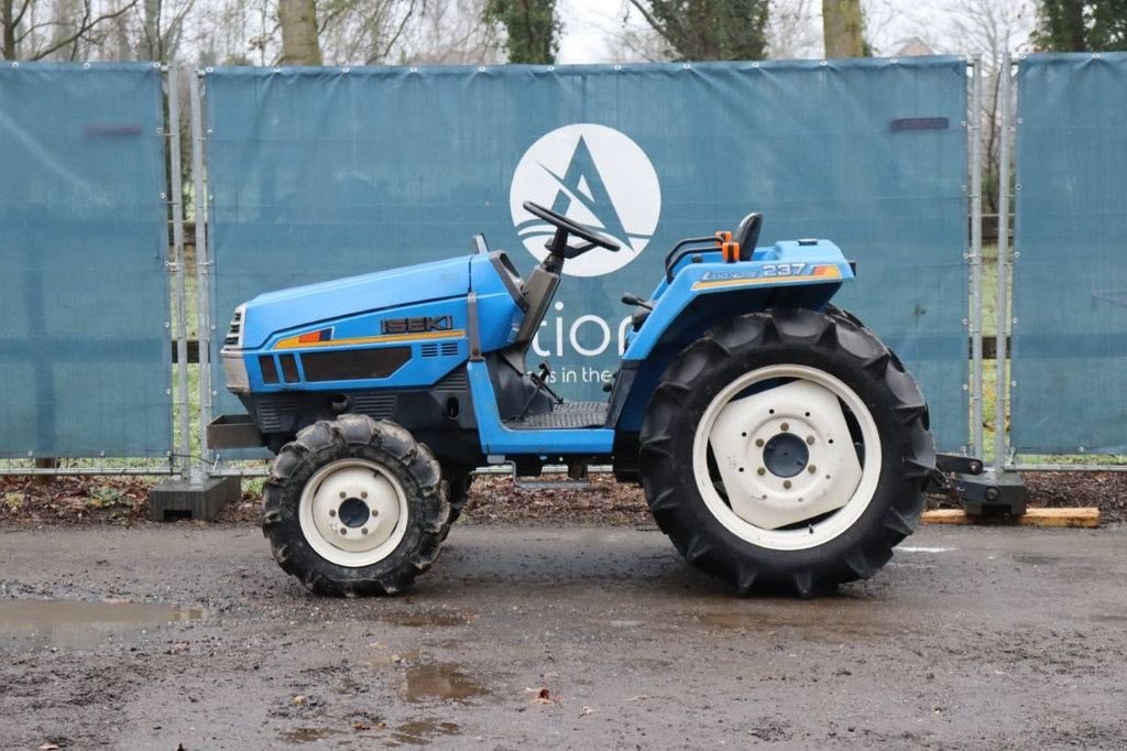 Traktor des Typs Iseki TU237F, Gebrauchtmaschine in Antwerpen (Bild 2)