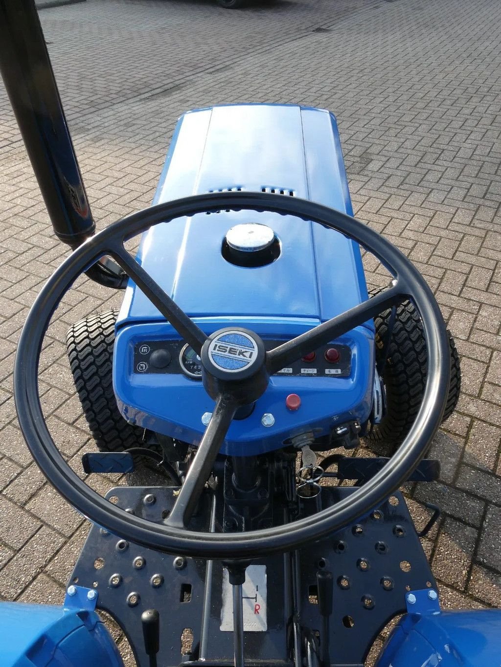 Traktor of the type Iseki TX1410 4wd / 743 Draaiuren / Brede Gazonbanden, Gebrauchtmaschine in Swifterband (Picture 10)