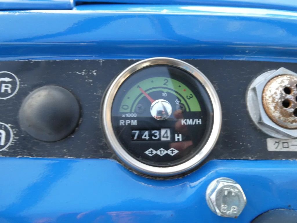 Traktor of the type Iseki TX1410 4wd / 743 Draaiuren / Brede Gazonbanden, Gebrauchtmaschine in Swifterband (Picture 11)