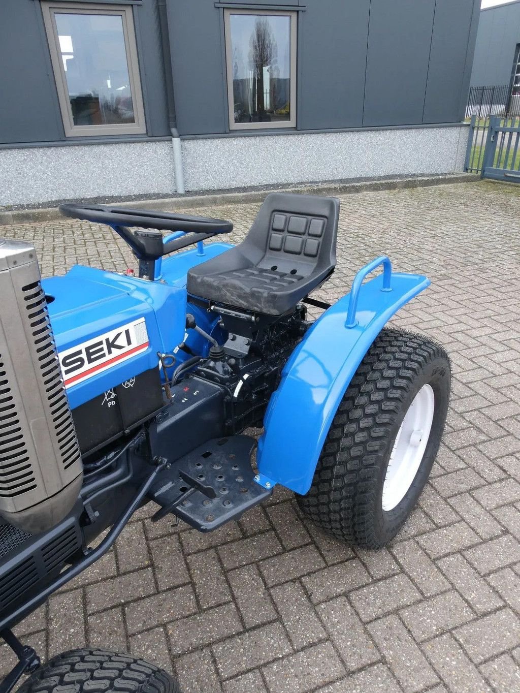 Traktor of the type Iseki TX1410 / 521 Draaiuren / Gazonbanden, Gebrauchtmaschine in Swifterband (Picture 9)