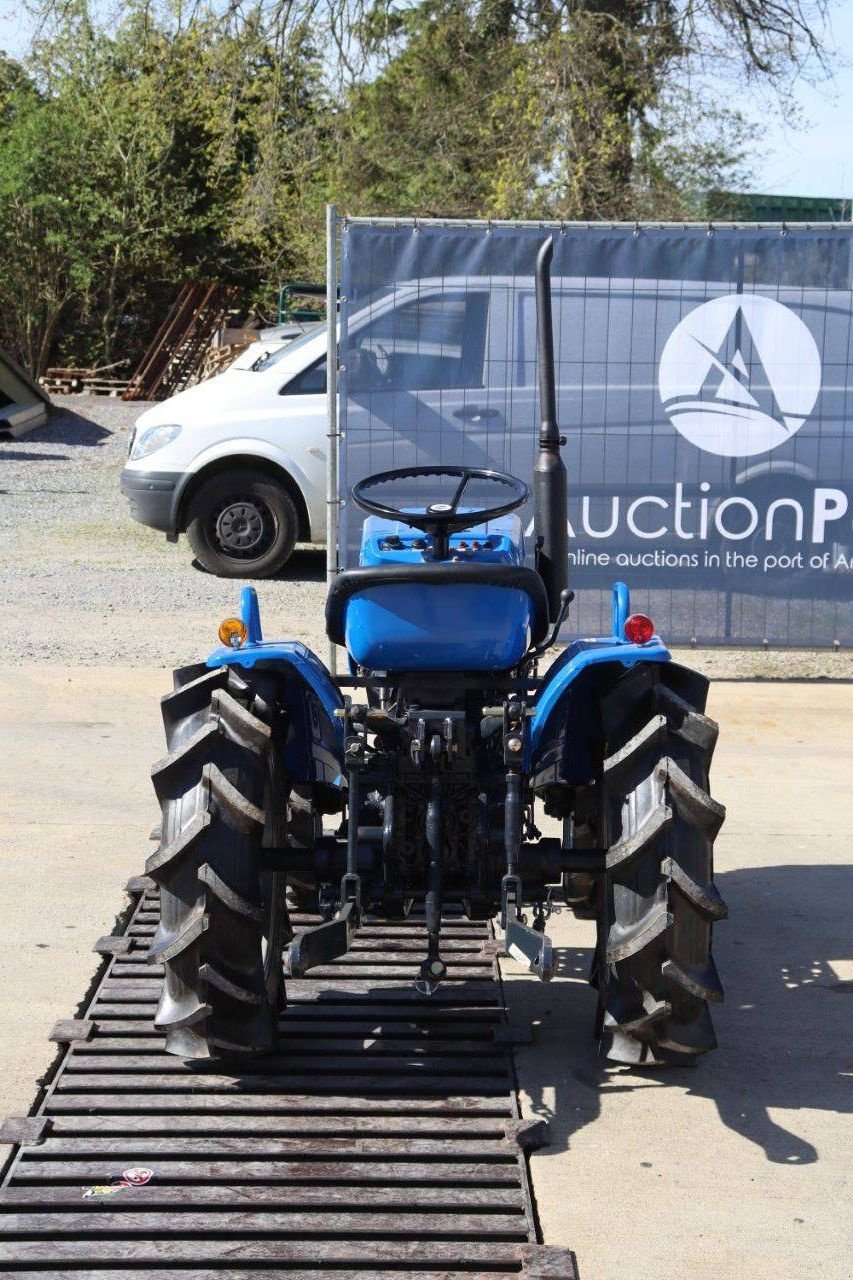 Traktor типа Iseki TX1500, Gebrauchtmaschine в Antwerpen (Фотография 5)