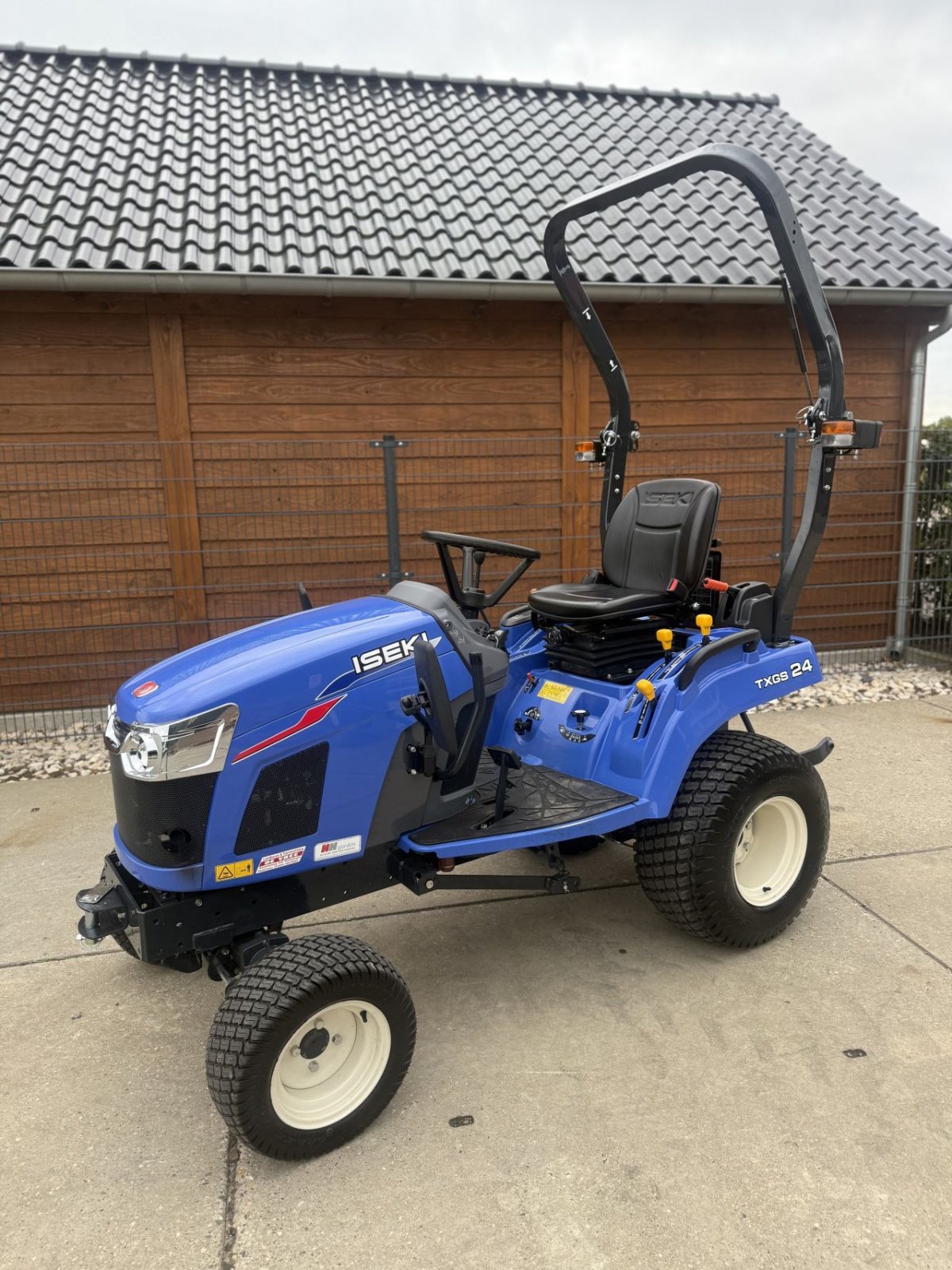 Traktor типа Iseki Txgs24, Gebrauchtmaschine в Wadenoijen (Фотография 3)