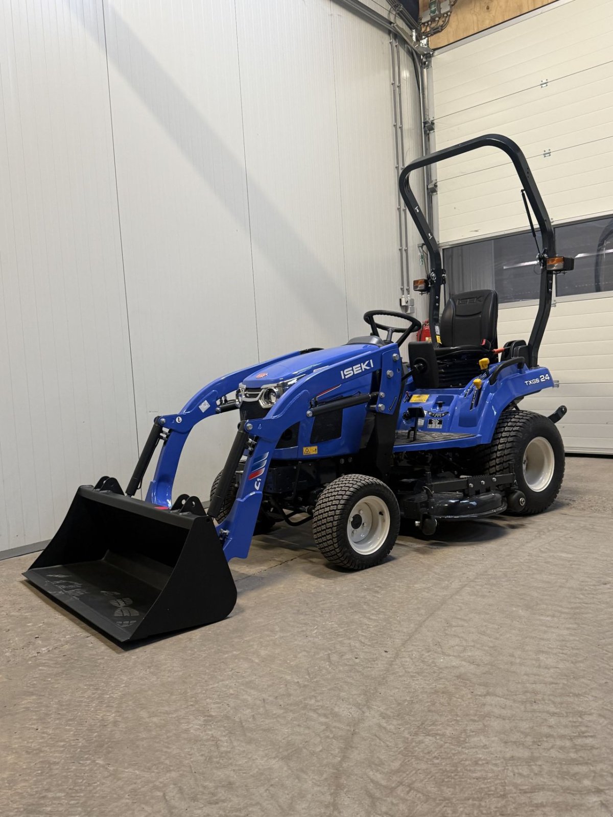 Traktor of the type Iseki Txgs24, Gebrauchtmaschine in Wadenoijen (Picture 1)