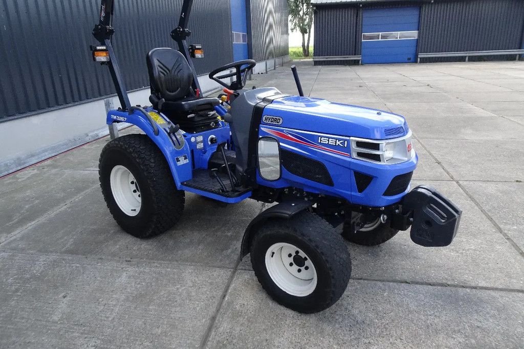 Traktor typu Iseki Weinig uren!! TM 3267, Gebrauchtmaschine v Losdorp (Obrázek 2)
