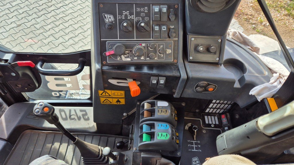 Traktor des Typs JCB 2170 Plus 4WS, Gebrauchtmaschine in Ziefen (Bild 8)