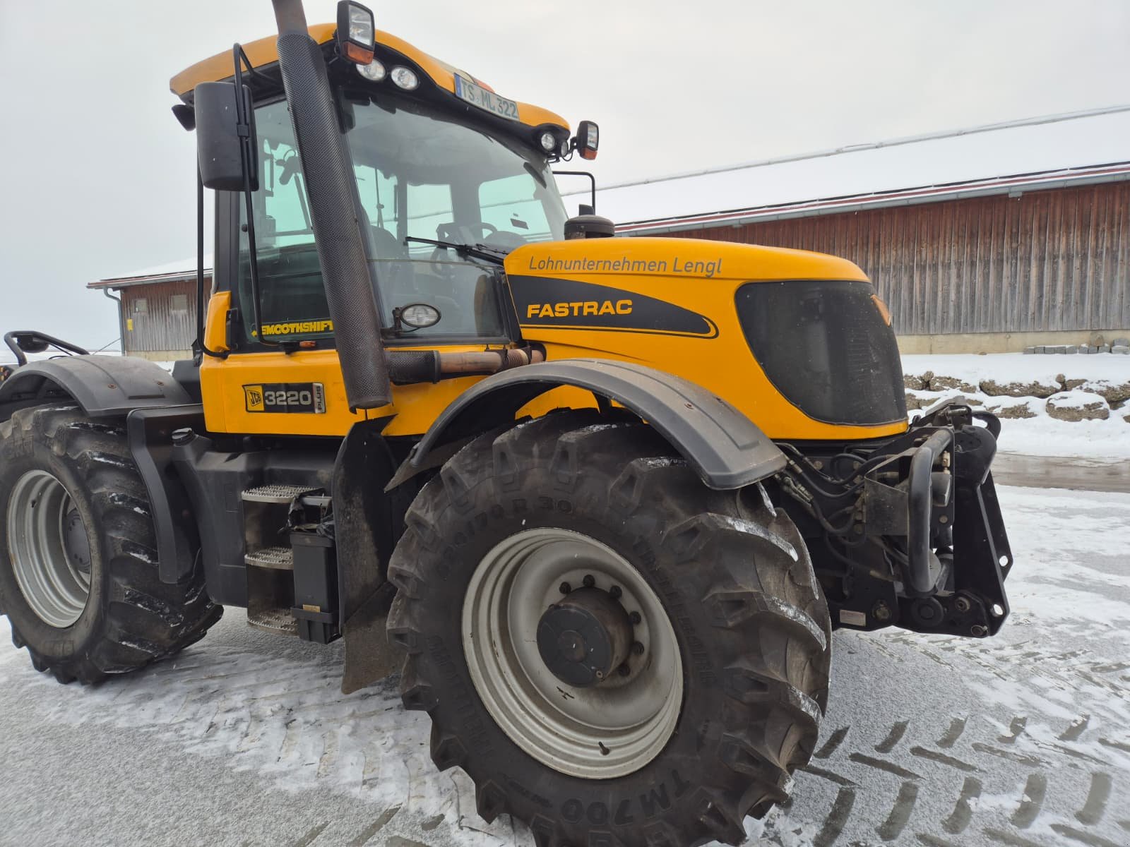 Traktor des Typs JCB 3220, Gebrauchtmaschine in Obing (Bild 2)