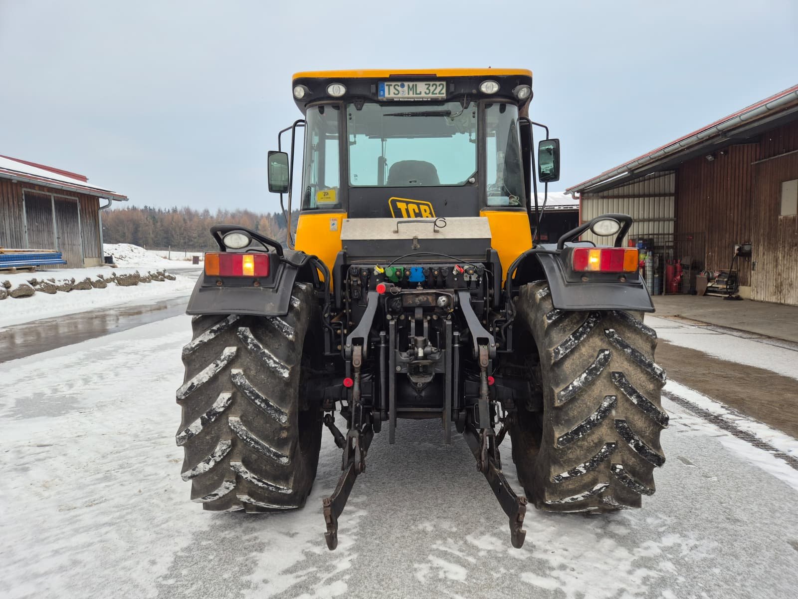 Traktor des Typs JCB 3220, Gebrauchtmaschine in Obing (Bild 3)