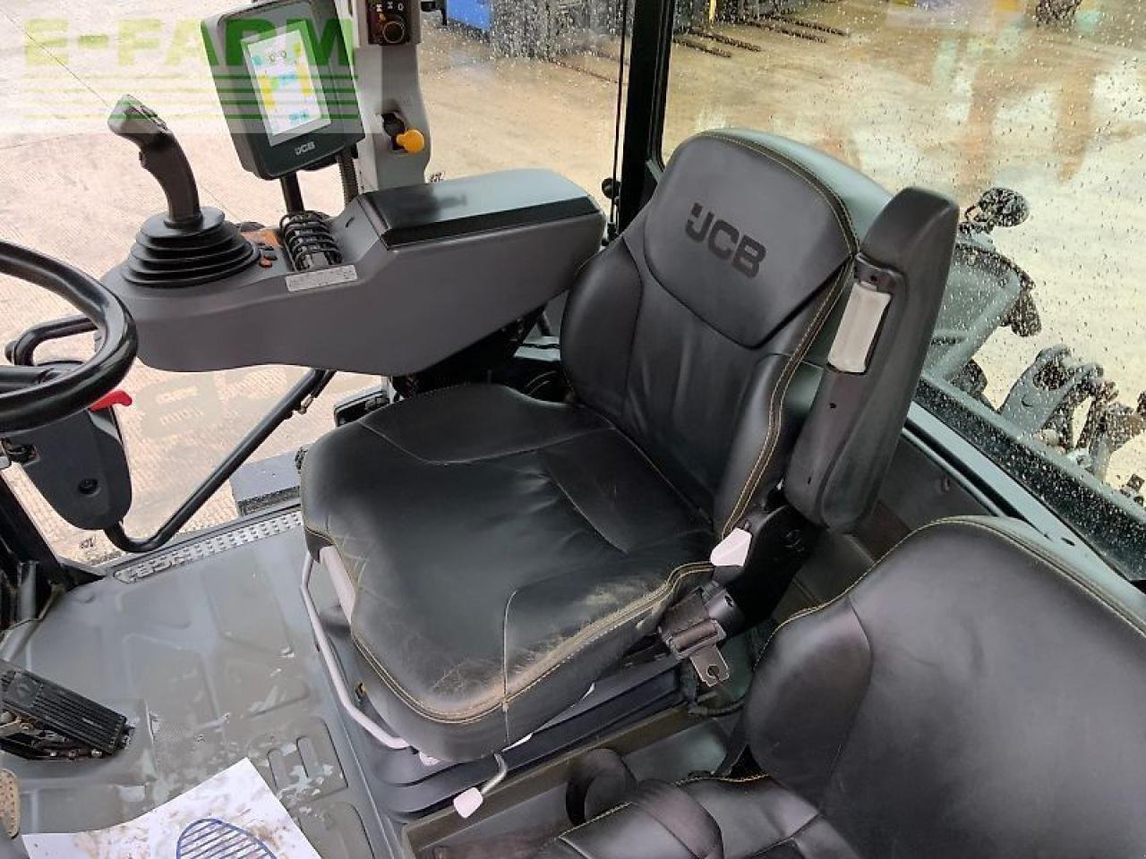 Traktor tipa JCB 4220 fastrac tractor (st24701), Gebrauchtmaschine u SHAFTESBURY (Slika 18)