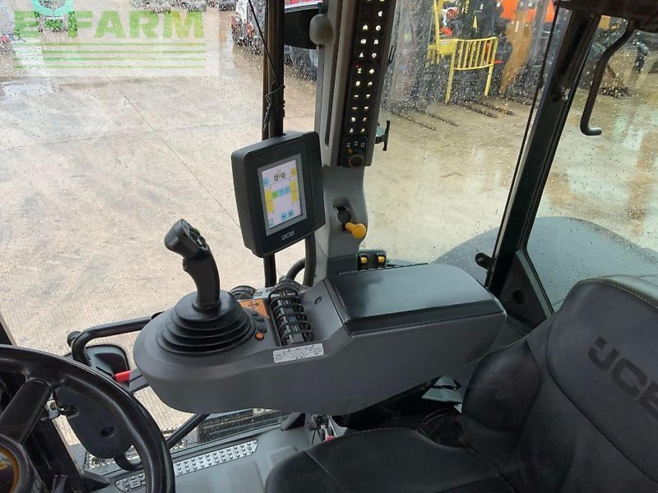 Traktor tipa JCB 4220 fastrac tractor (st24701), Gebrauchtmaschine u SHAFTESBURY (Slika 19)
