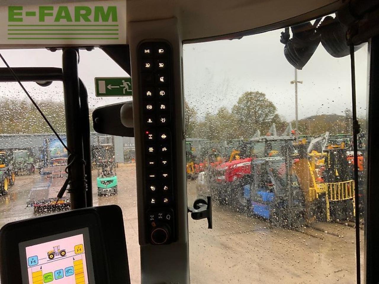 Traktor tipa JCB 4220 fastrac tractor (st24701), Gebrauchtmaschine u SHAFTESBURY (Slika 23)