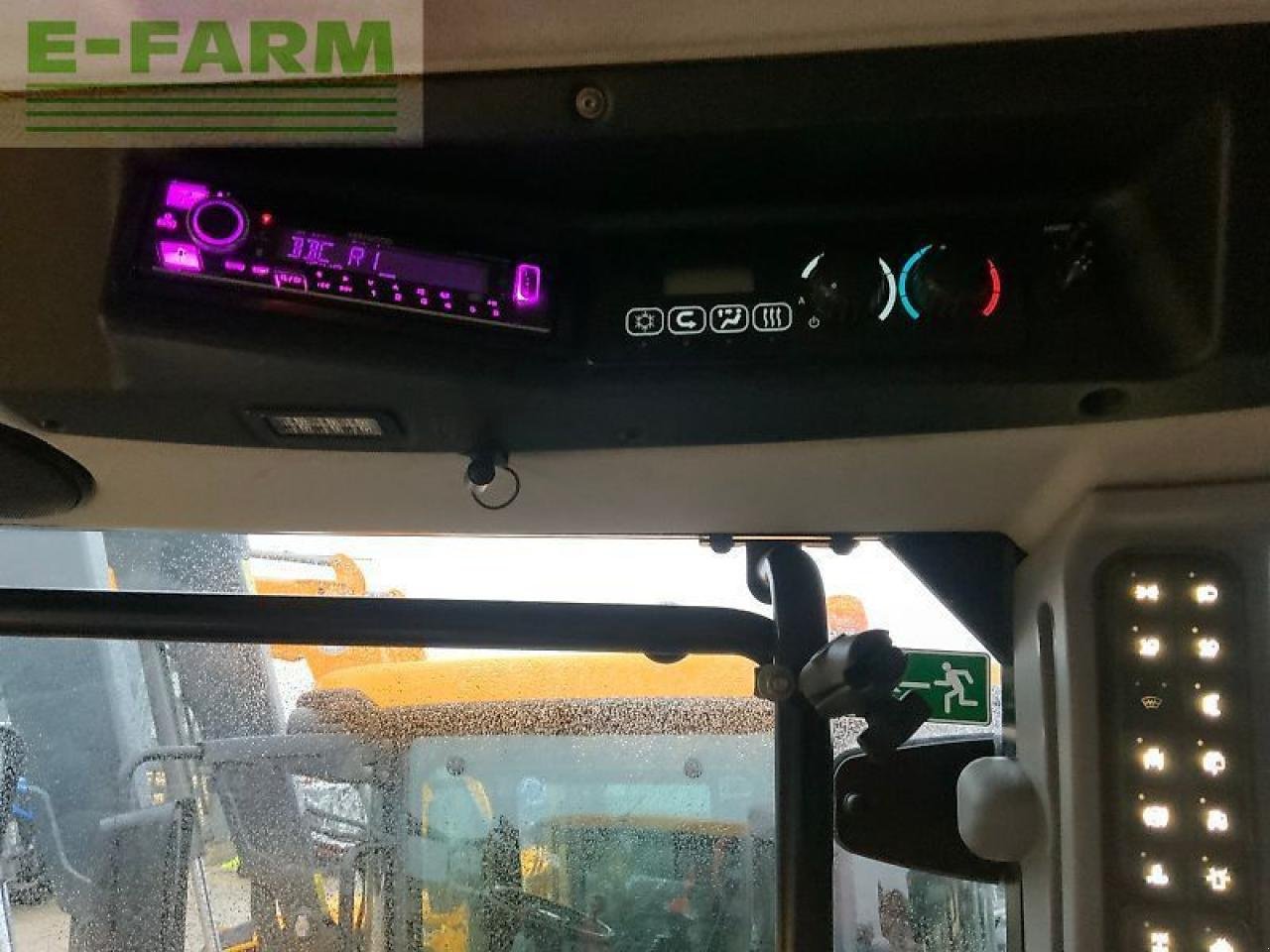 Traktor tip JCB 4220 fastrac tractor (st24925), Gebrauchtmaschine in SHAFTESBURY (Poză 26)