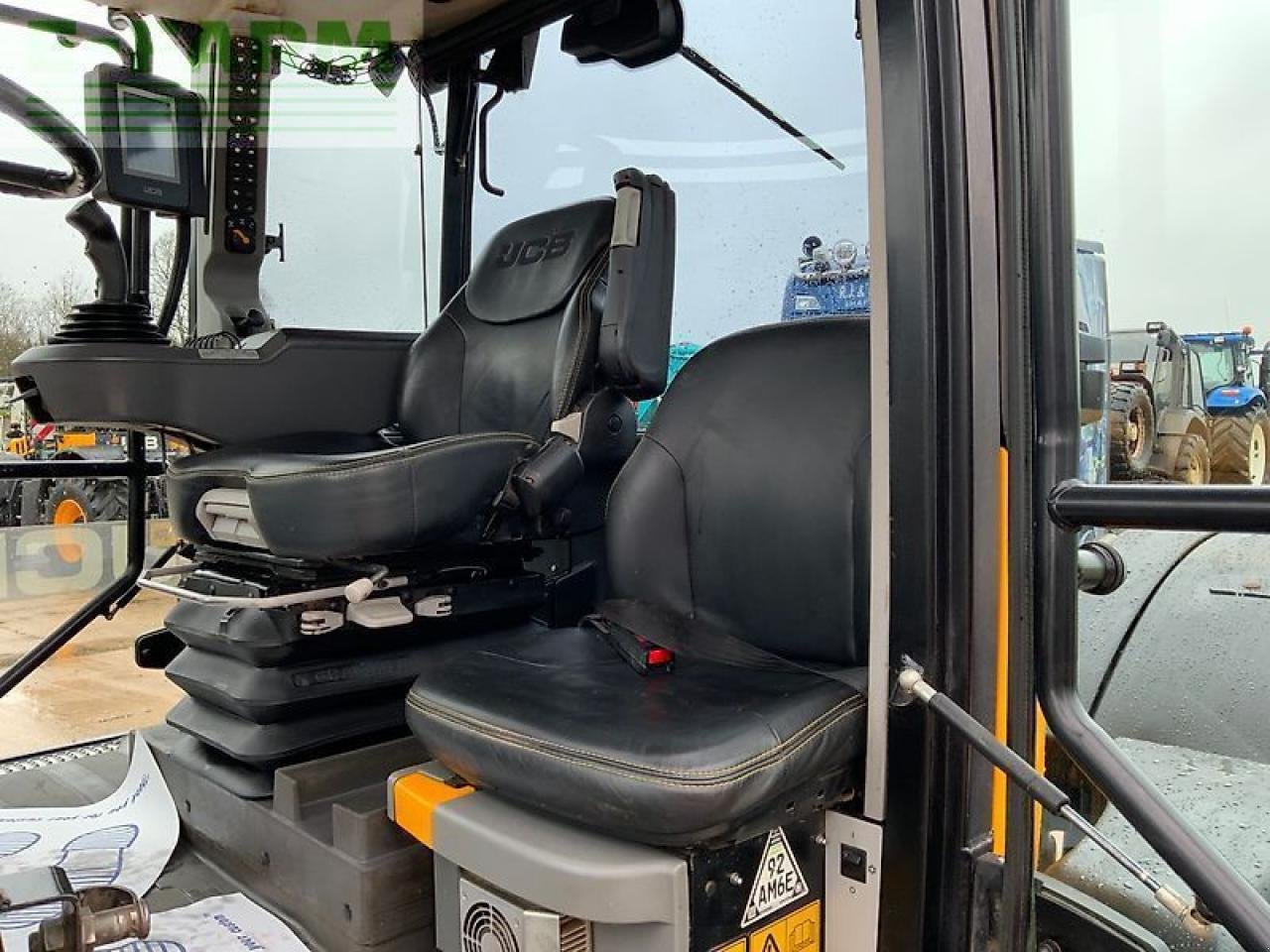 Traktor of the type JCB 4220 fastrac tractor (st25684), Gebrauchtmaschine in SHAFTESBURY (Picture 17)