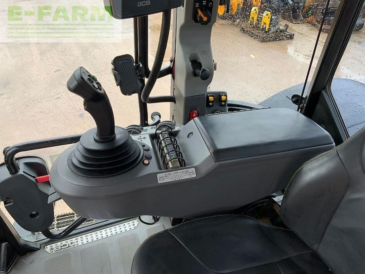 Traktor of the type JCB 4220 fastrac tractor (st25684), Gebrauchtmaschine in SHAFTESBURY (Picture 19)