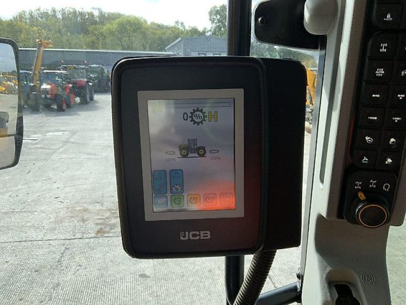 Traktor typu JCB 4220 Fastrac, Gebrauchtmaschine v Kaunas (Obrázok 29)