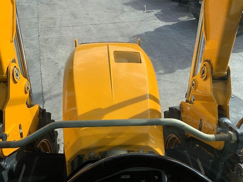 Traktor typu JCB 4220 Fastrac, Gebrauchtmaschine v Kaunas (Obrázok 24)