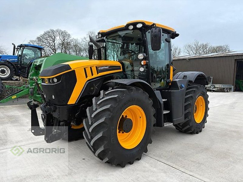 Traktor des Typs JCB 4220 Fastrac, Gebrauchtmaschine in Kaunas (Bild 4)