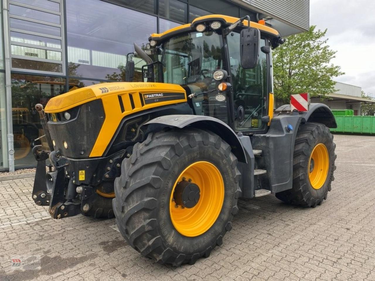 Traktor типа JCB 4220 FASTRAC, Gebrauchtmaschine в Oyten (Фотография 1)