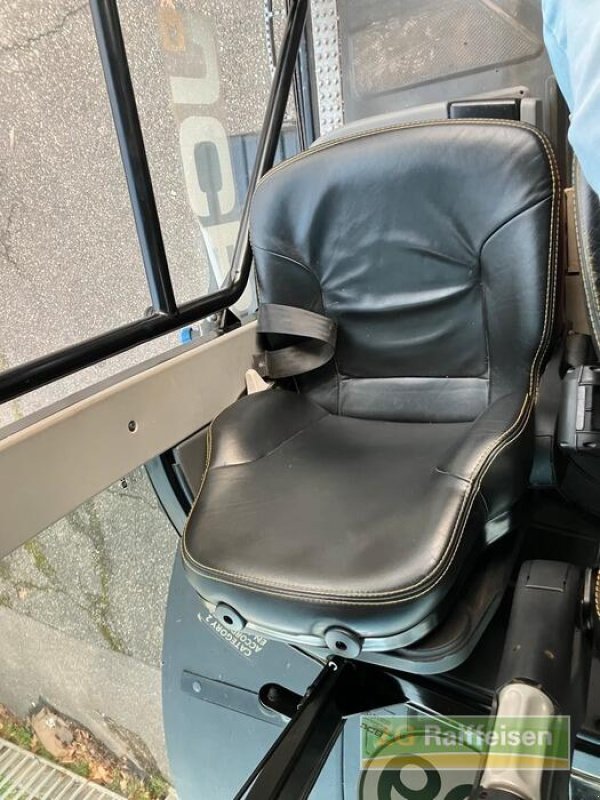 Traktor of the type JCB 4220 Fastrac, Gebrauchtmaschine in Bühl (Picture 18)